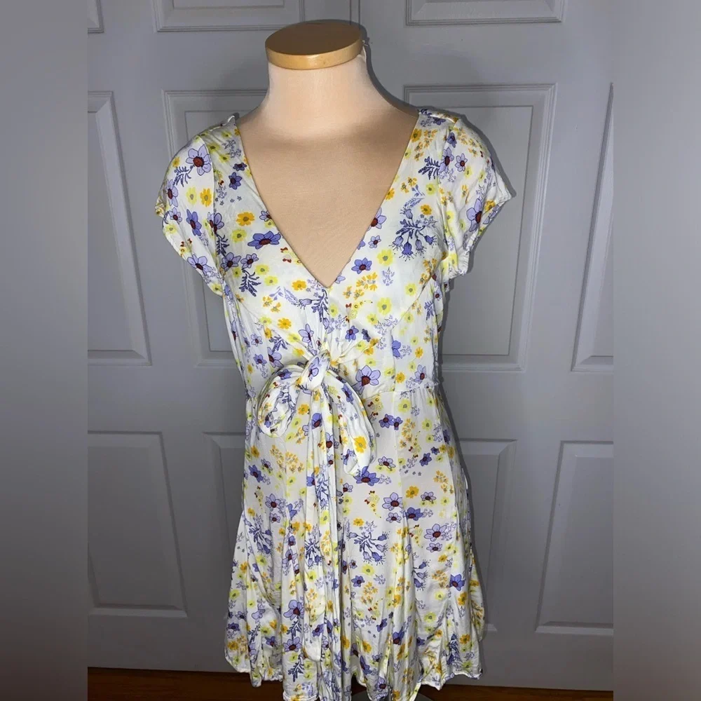 Free People It Takes Two Wrap Dress - Floral - Size M, Summer